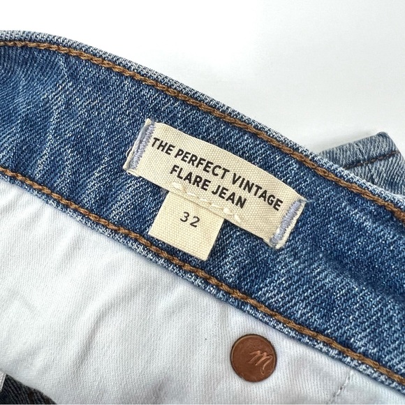 Madewell LIKE NEW The Perfect Vintage Flare Jean in Delavan Wash - Picture 11 of 13